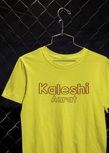 Load image into Gallery viewer, Calm Aadmi Kaleshi Aurat Lovey Dovey Couple Half Sleeves T-Shirts -KidsFashionVilla
