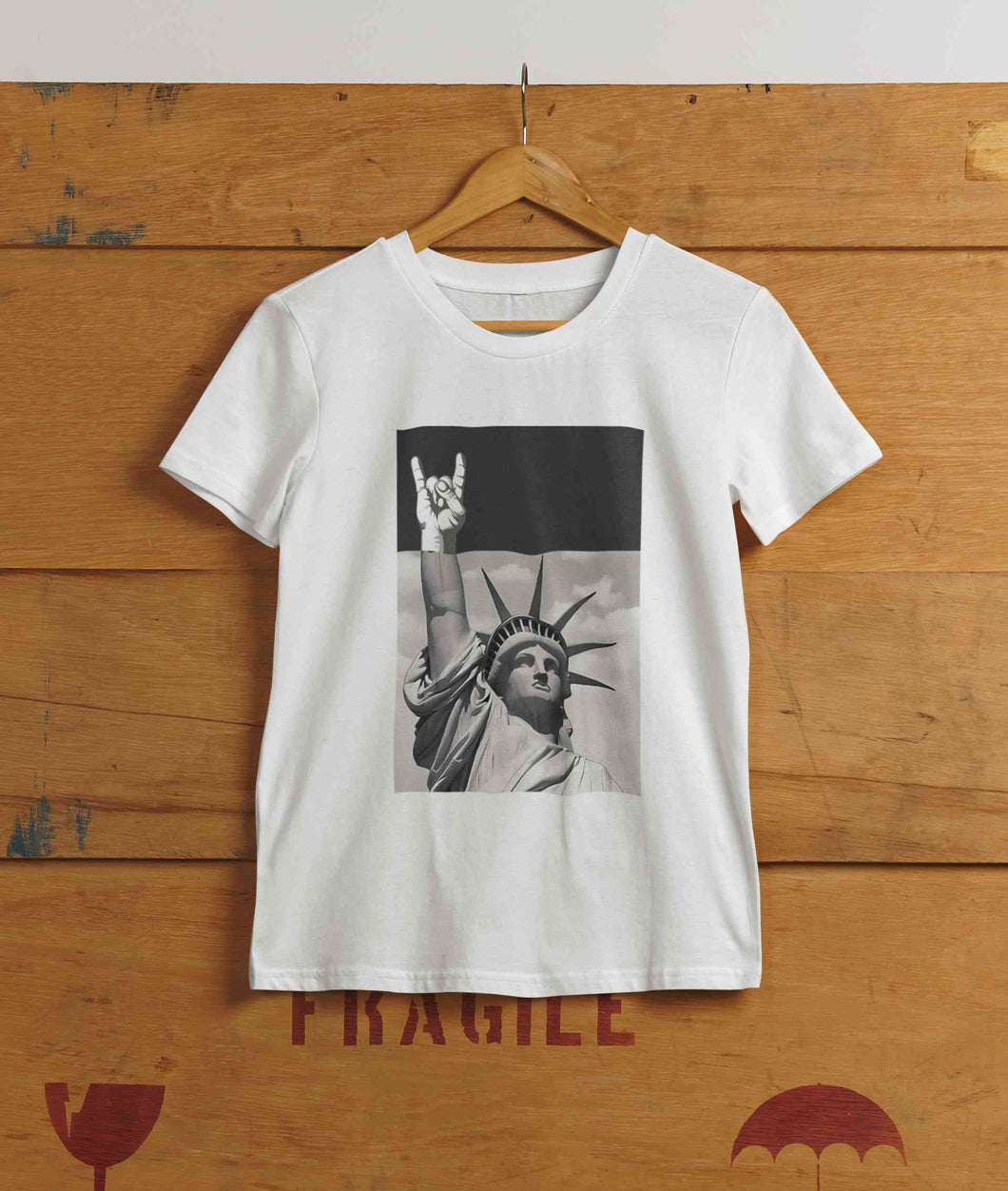 Statue Of Liberty Print Mens Half Sleeves T-shirt- KidsFashionVilla