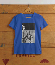 Load image into Gallery viewer, Statue Of Liberty Print Mens Half Sleeves T-shirt- KidsFashionVilla
