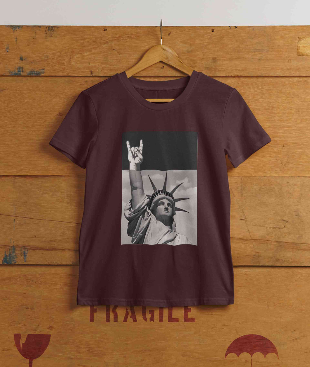 Statue Of Liberty Print Women Half Sleeves T-shirt- KidsFashionVilla