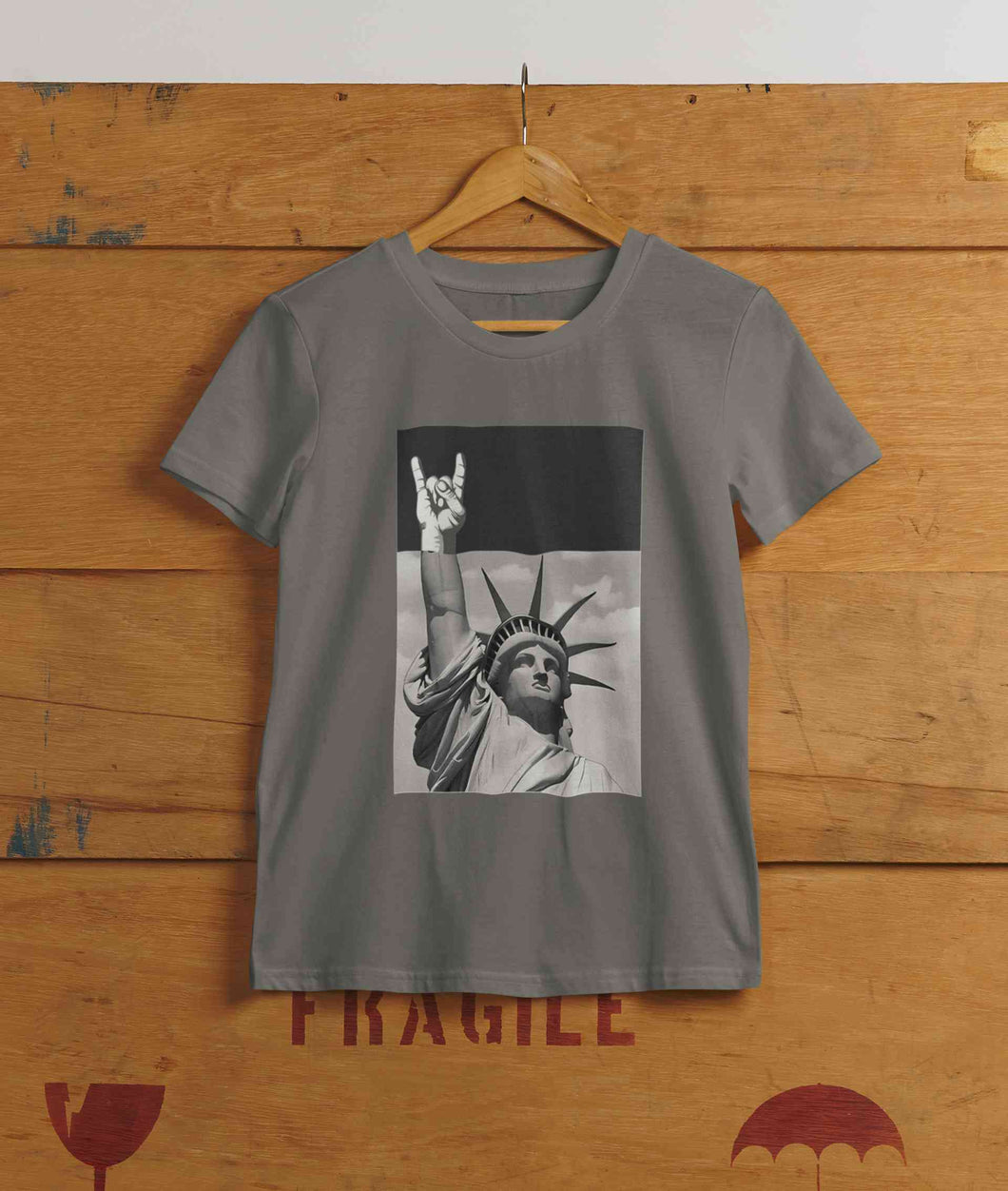 Statue Of Liberty Print Women Half Sleeves T-shirt- KidsFashionVilla