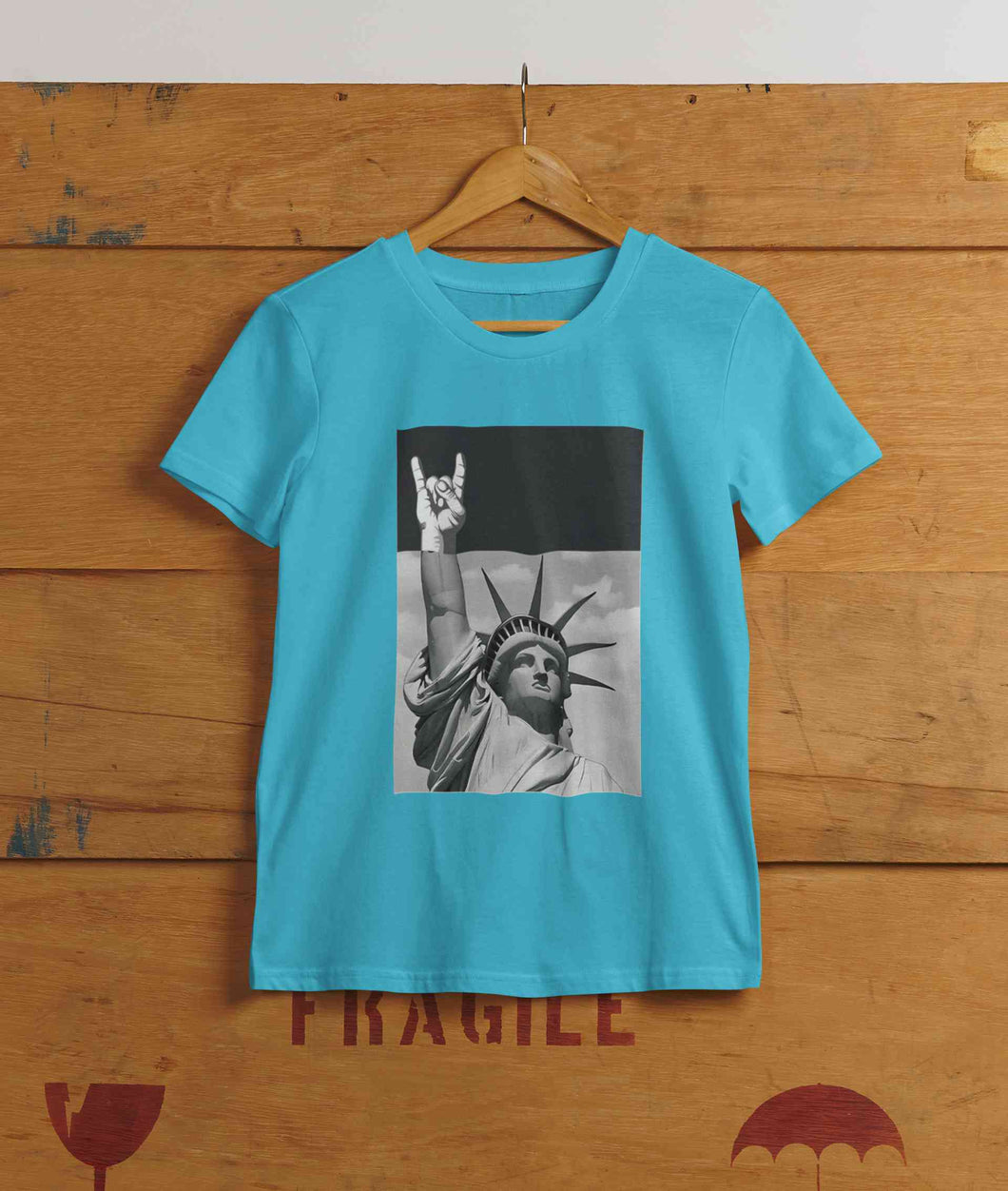 Statue Of Liberty Print Women Half Sleeves T-shirt- KidsFashionVilla