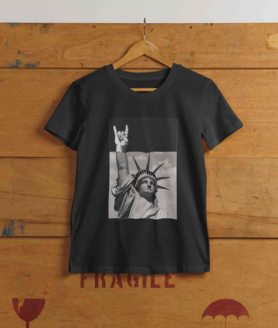 Statue Of Liberty Print Mens Half Sleeves T-shirt- KidsFashionVilla