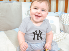 Load image into Gallery viewer, New York Yankees Rompers for Baby Boy - KidsFashionVilla
